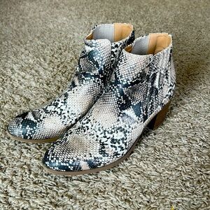 Snakeskin booties!  Size 8 EUC